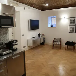  Holiday home Rose Italy